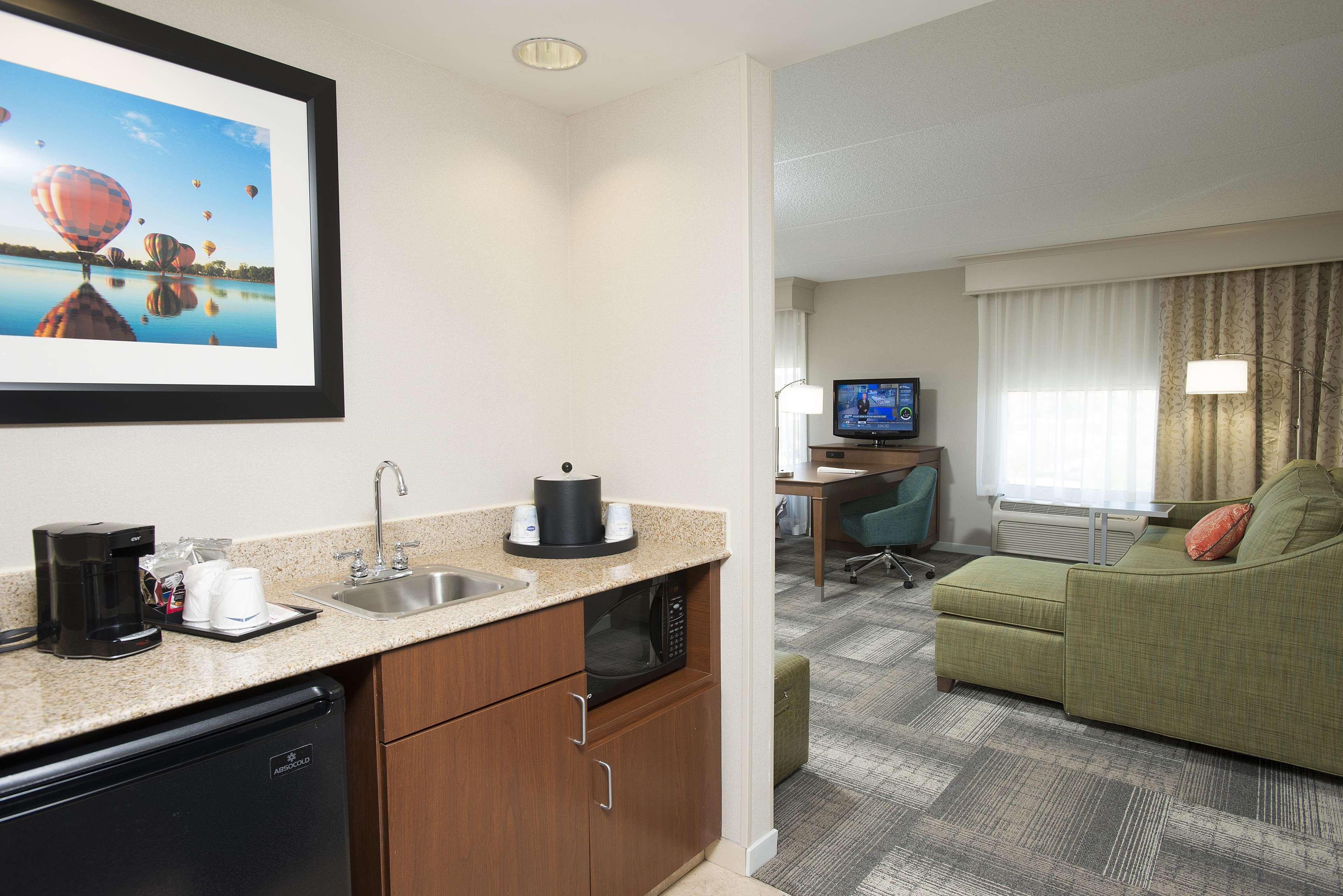 Hampton Inn & Suites Cincinnati-Union Centre West Chester Exterior photo